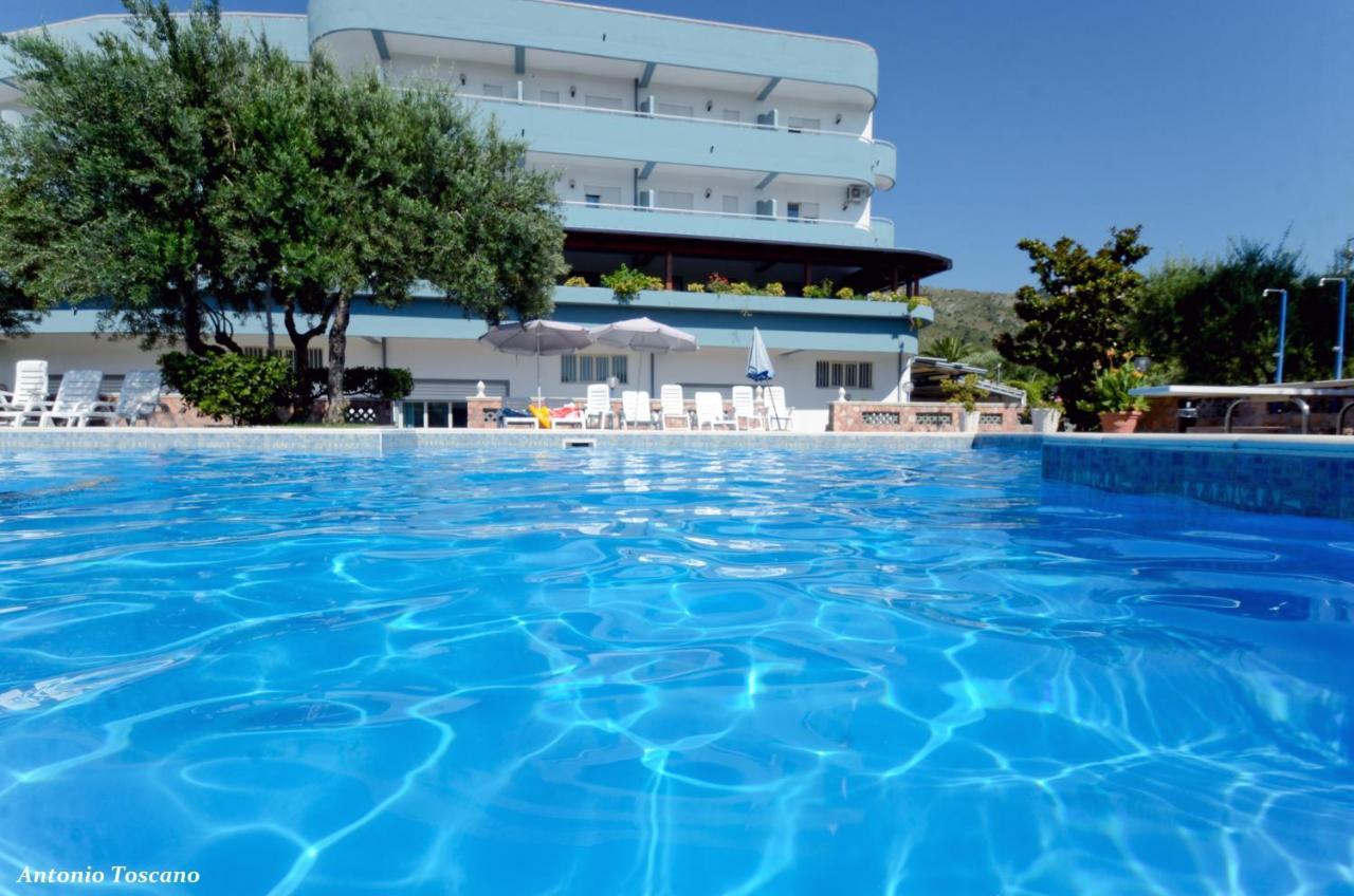 Hotel Blu Eden Praia a Mare Exteriér fotografie