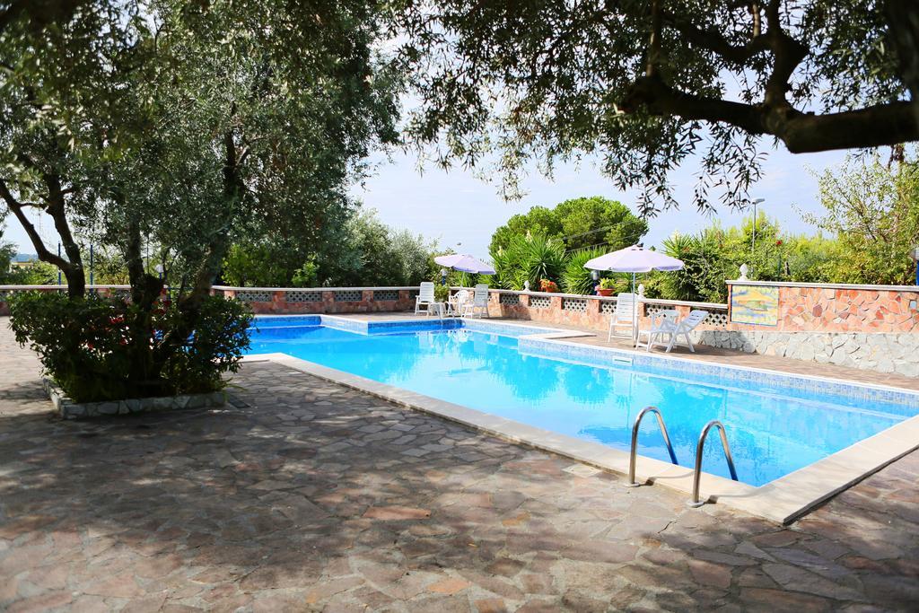 Hotel Blu Eden Praia a Mare Exteriér fotografie